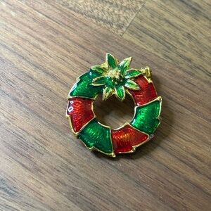Unusual vintage Xmas brooch